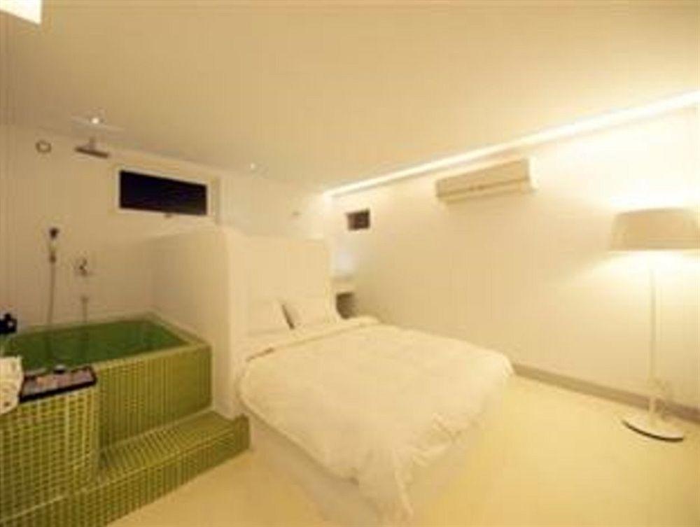 Bed and Breakfast Kenting The House Shanjiao Esterno foto