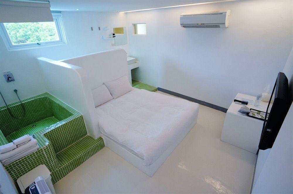 Bed and Breakfast Kenting The House Shanjiao Esterno foto